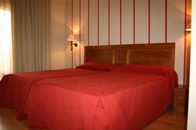 Hotel Carinena Luaran gambar